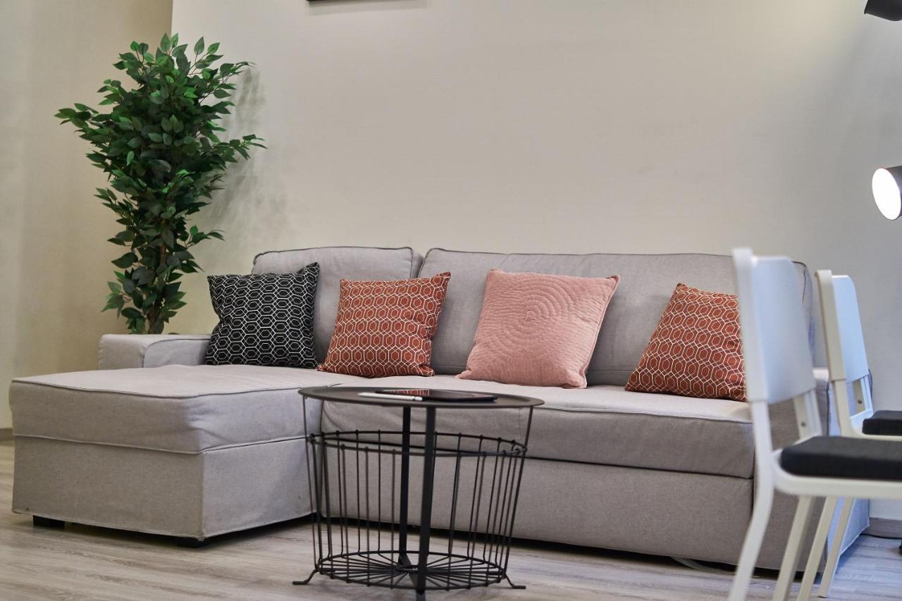 F4 Design Apartment- บูดาเปสต์ ภายนอก รูปภาพ
